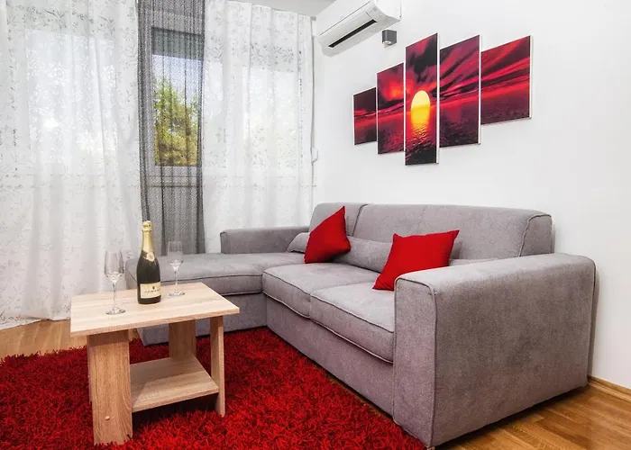 Apartament Zoi *